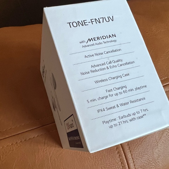 NWT LG TONE Free FN7 Earbuds | White - Picture 5 of 8